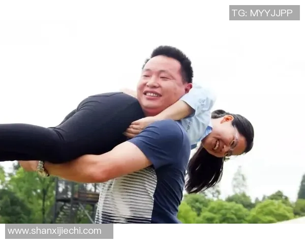 足球明星的公主抱背后隐藏的温柔与力量故事